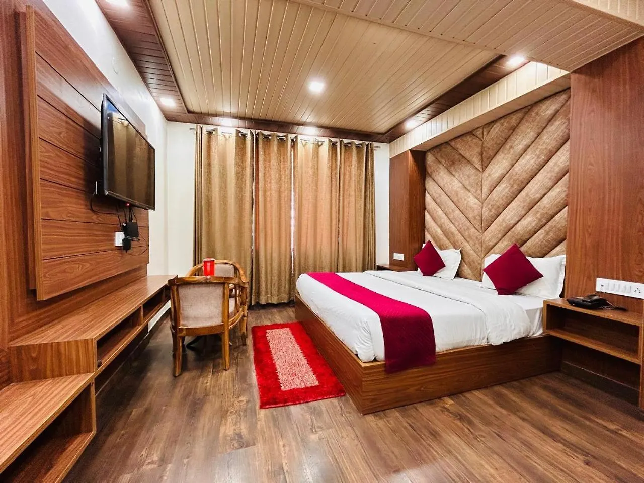 Yog Maya Regency B&B Simlá Panzió